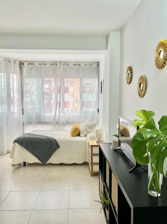 Precioso Estudio Con Piscina, Junto A La Playa Torre Del Mar Kültér fotó